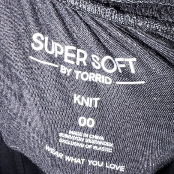 torrid Black Midi Skirt Super soft with Elastic Waist - Picture 3 of 3